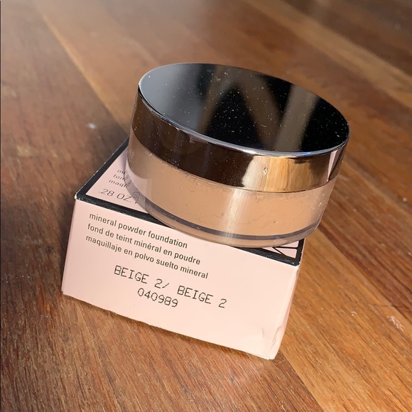 mary kay mineral powder foundation - Picture 2 of 7